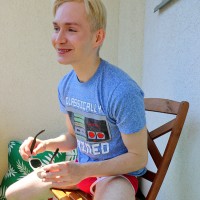 Ethan Czar stokes his dick - Picture 16