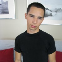 Edward Gonzales shows his dick - Picture 1