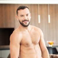 Hung Part 3 - Picture 7