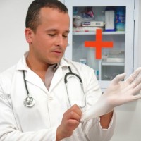 Cristian has hes annual medical exam - Picture 8