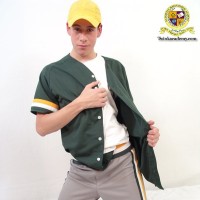 Gustavo strips out of his baseball uniform - Picture 11