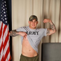Kyler makes Brock his soldier - Picture 5
