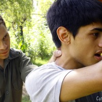 Fox gets searched by a patrolman - Picture 13
