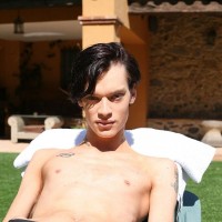 Skye Romeo fucks Aaron Aurora - Picture 1