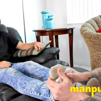 A foot rub for Richard - Picture 6