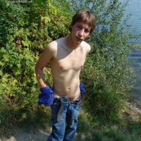 Paul naked outdoor - Picture 4