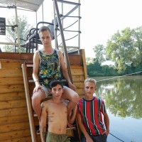 Ben Kingston have a threesome on a boat - Picture 1