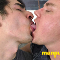 Hot gay kissing with Johnny & Leo - Picture 12