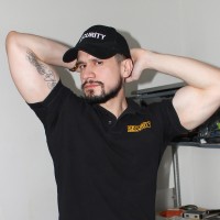 Donovin Rece gets fucked by Papi Marcos - Picture 1