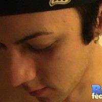 William wants Trace's cock in his mouth - Picture 37