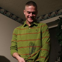 Devon Lee Scott pisses himself - Picture 9