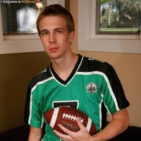 Footboller guy Patrick Kennedy - Picture 1