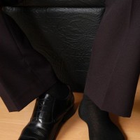 Hunter shows off hisfeet - Picture 6