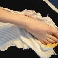 Hottie shows his feet - Picture 33