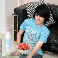 Franke and strawberries - Picture 1