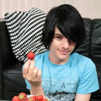 Franke and strawberries - Picture 2