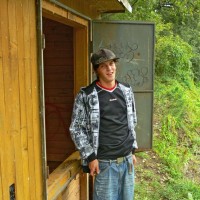 Adrian M cums outside - Picture 2