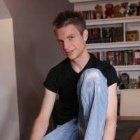 Ricky jers off - Picture 3