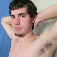 Hunter cums on his own face - Picture 5