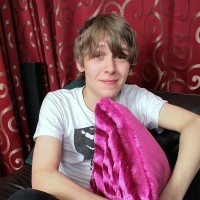 Josh Frey jerks off - Picture 2