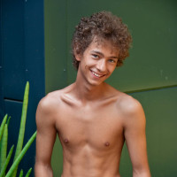 Hugo Diorr posing nude - Picture 4