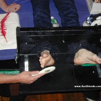 Revis and Craig get tickled by Nick - Picture 4