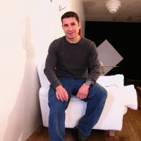 Dean Edwards shows his feet and cock - Picture 3