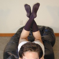 Christopher flaunts his feet - Picture 16