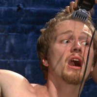 Head buzzed, ass stretched and water torment - Picture 6