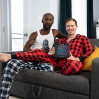 Unboxing men: ultimate pleasure stroker cup & saddle - Picture 3