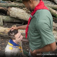 Taking a leak scout Zac - Picture 6