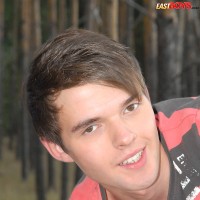Emil posing naked - Picture 2