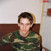 Robbie shows his cock - Picture 1