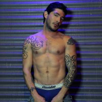 Johnny Hazzard jerks off - Picture 4