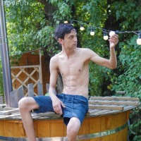 Carlos Costa milks his cock - Picture 5