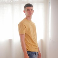 Max Hard posing naked - Picture 1