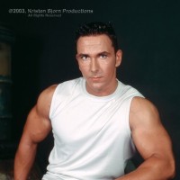 Henrik Toth exposes his heat - Picture 1