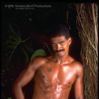 Caio Amaral pounds his dick - Picture 4