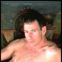 Mark Anthony exposes his heat - Picture 10