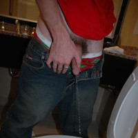 Skater boy Skug takes a piss - Picture 15