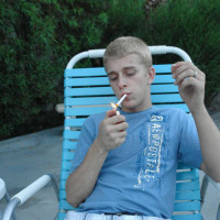 Kayden poolside smoke - Picture 1