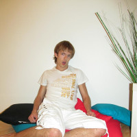 Chris Young showing off his goods - Picture 12