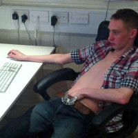 Porn loving Ashton wanks - Picture 1