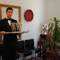 Foot Service - Picture 1