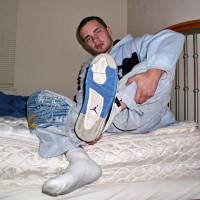 Bad boy Blu and his cummy feet - Picture 1