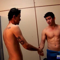 Raw meat in the locker room - Picture 1