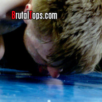Session 547: Using his mouth to spit out the toothpaste - Picture 63