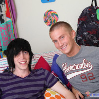 Two twinks sex each other up - Picture 4