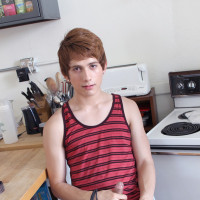 Giovanni posing naked - Picture 1