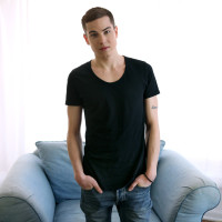 David Corey flaunts his boner - Picture 1
